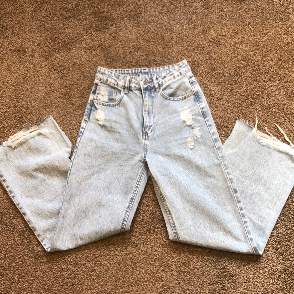 Pants, with slits